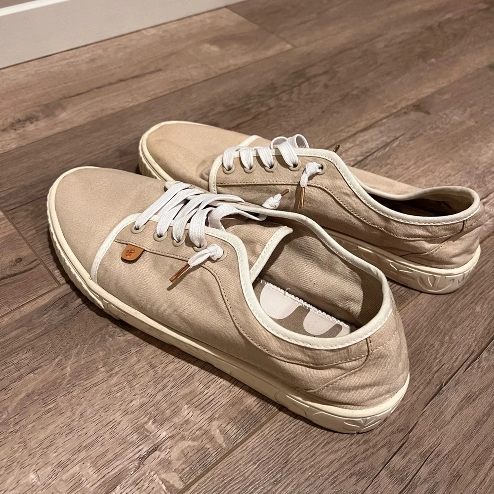 Cool Planet by Steve Madden Maevee Platform Sneaker (taupe colored)